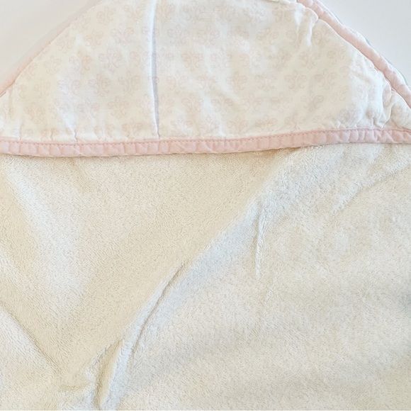 Restoration Hardware Kids Hooded Bath Towel - Picture 6 of 11